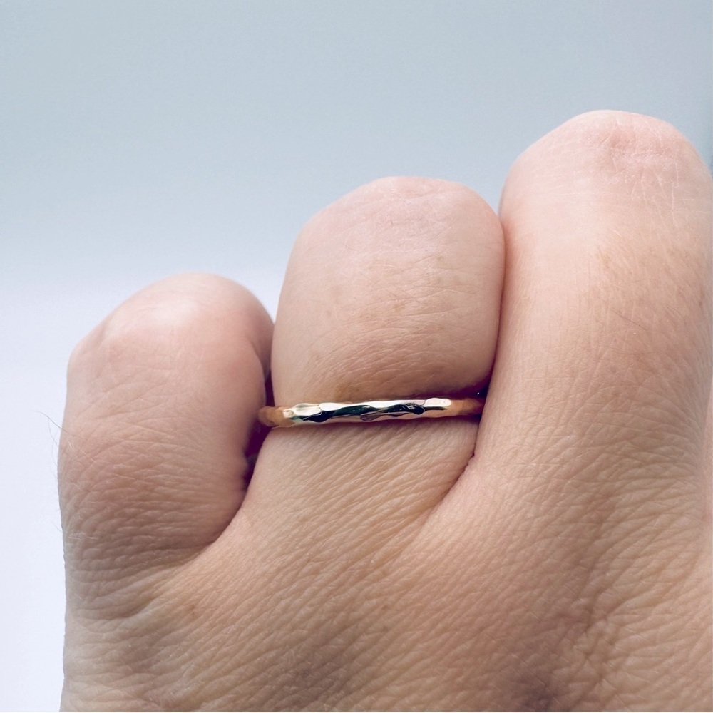 Tiffany & Co. 18K Rose Gold Hammered Ring by Paloma Picasso with Packaging - Picture 8 of 10